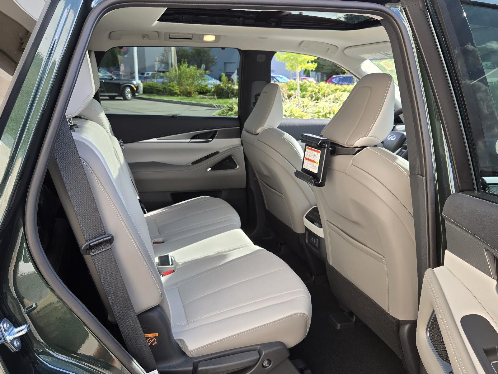 2026 Infiniti QX60 Luxe AWD photo 17