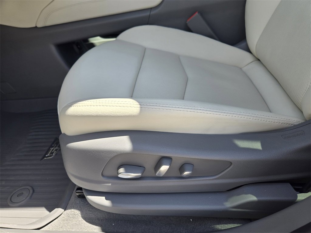 2025 Cadillac XT5 Premium Luxury photo 24