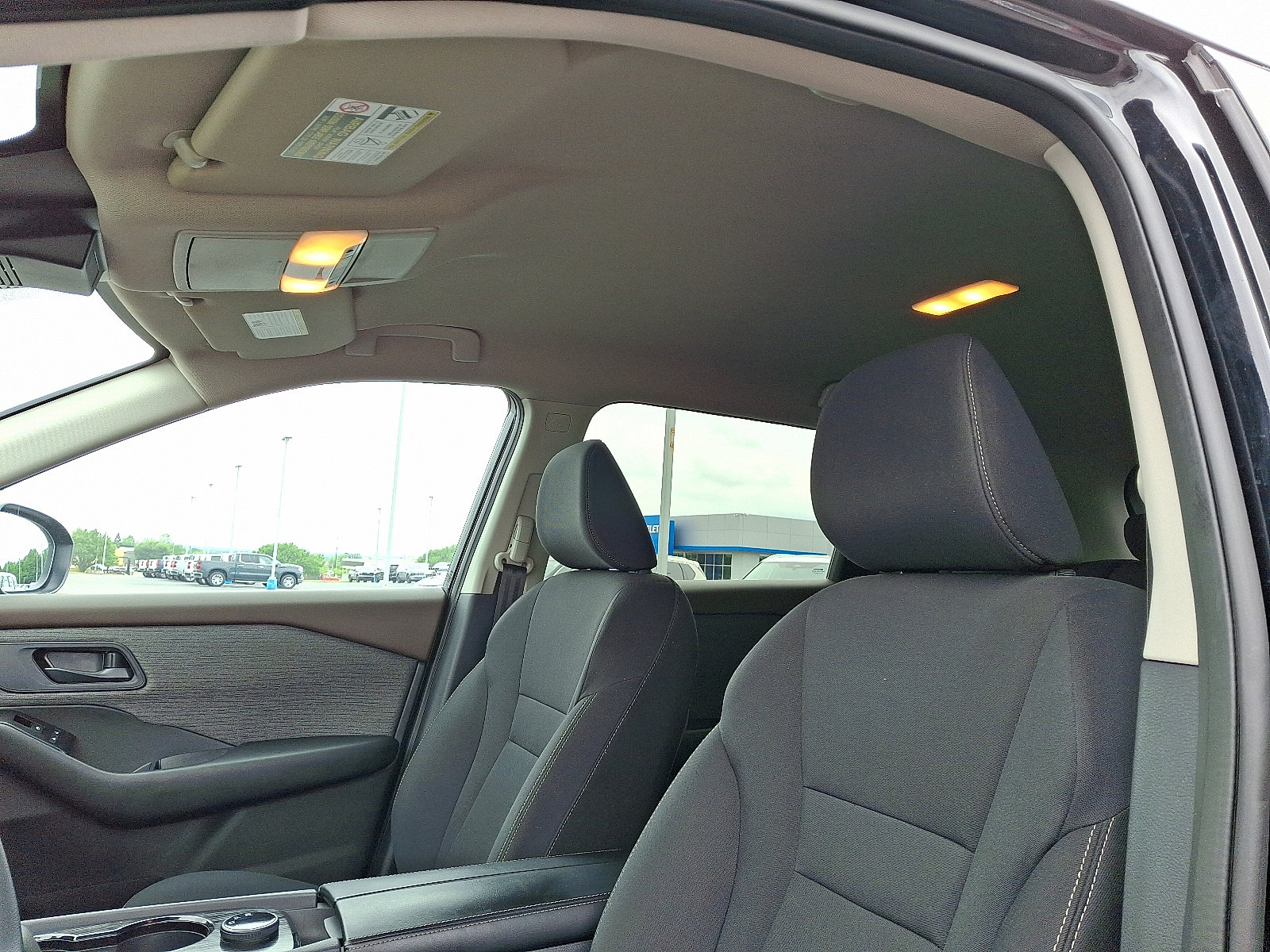 2023 Nissan Rogue S photo 21
