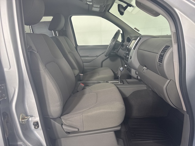 2019 Nissan Frontier SV Crew Cab photo 4