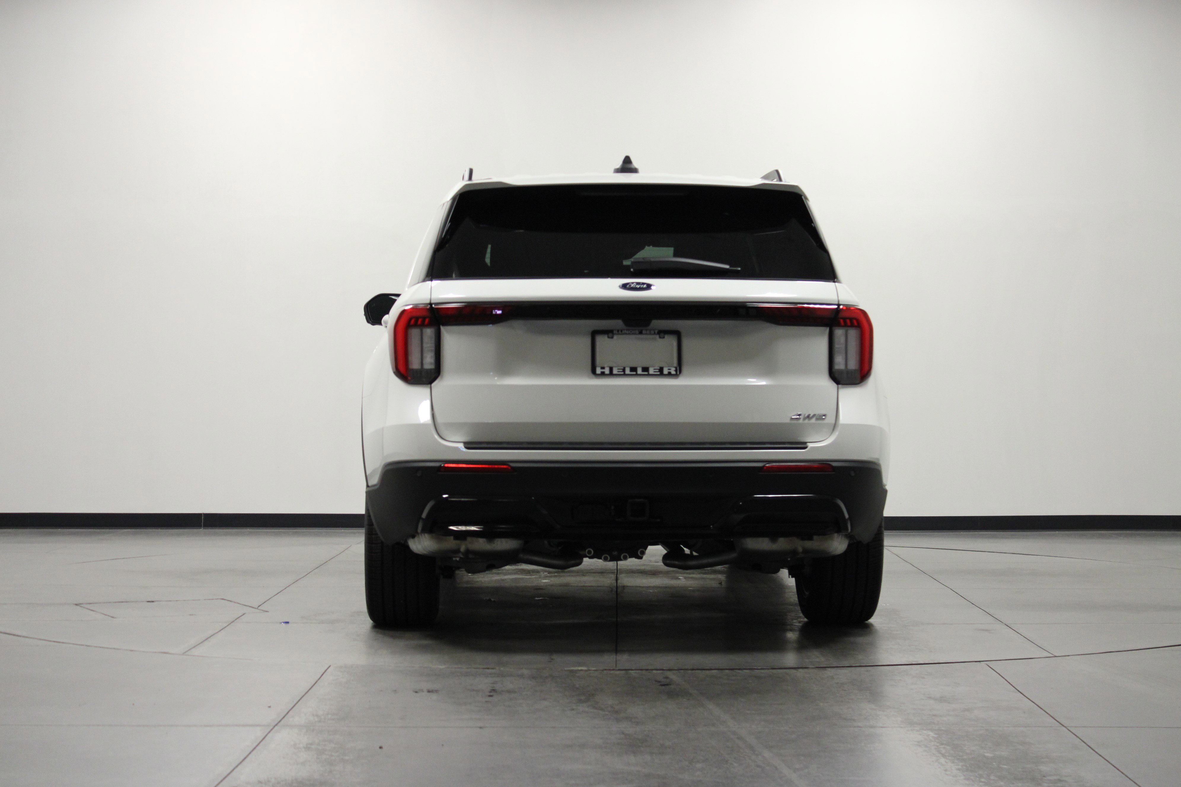 2025 Ford Explorer ST-Line photo 3