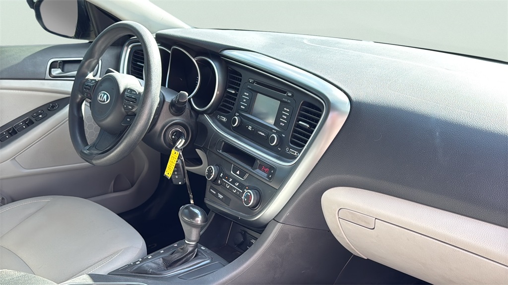2015 Kia Optima LX photo 18