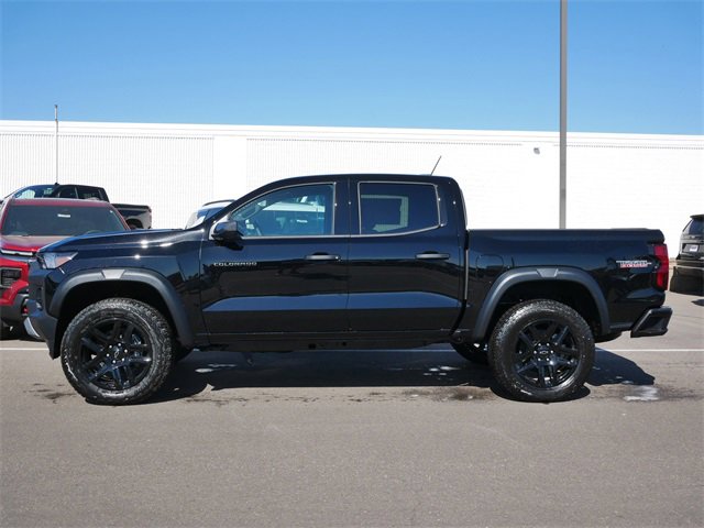 2025 Chevrolet Colorado Trail Boss photo 3