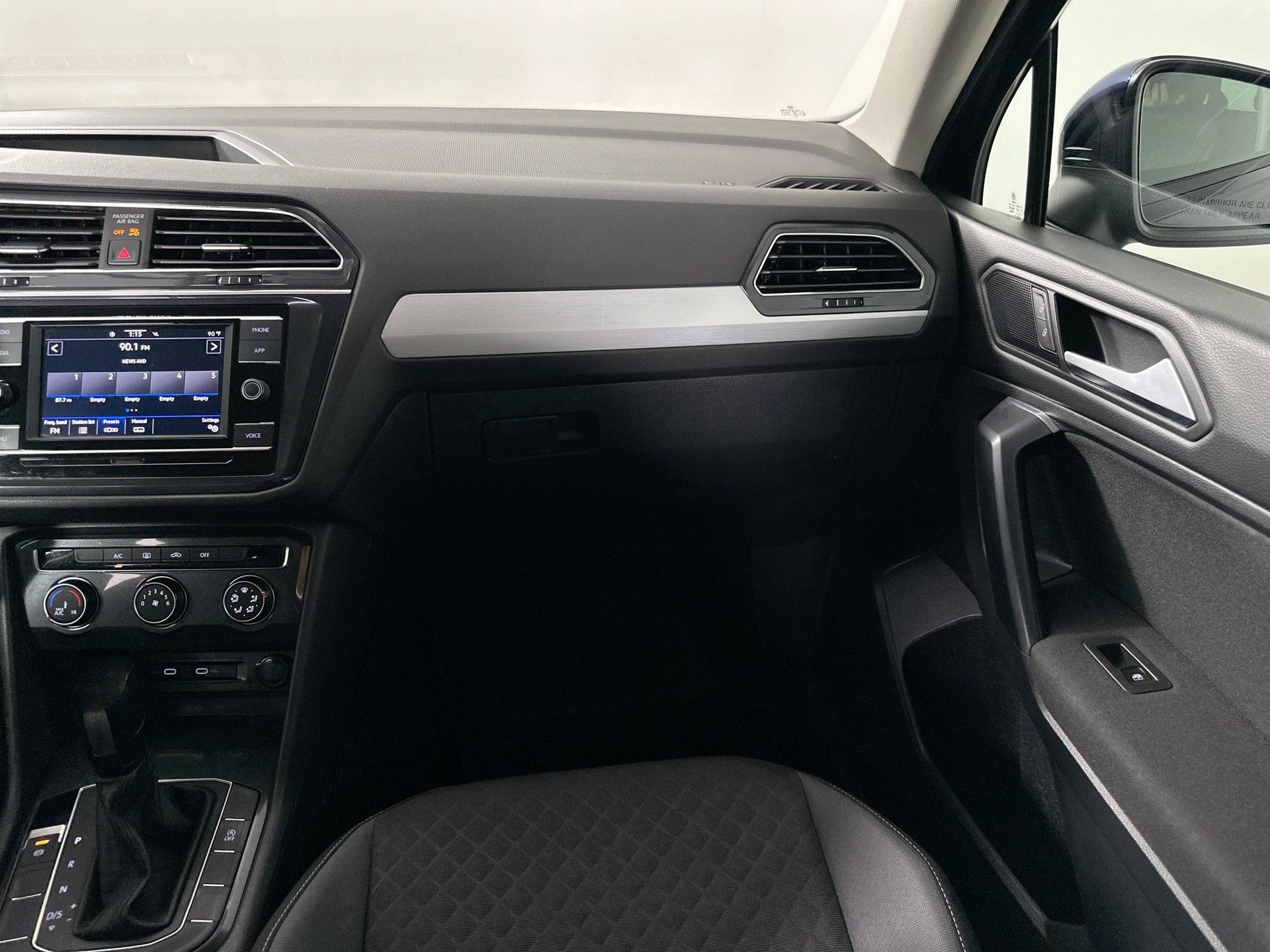 2021 Volkswagen Tiguan S photo 22
