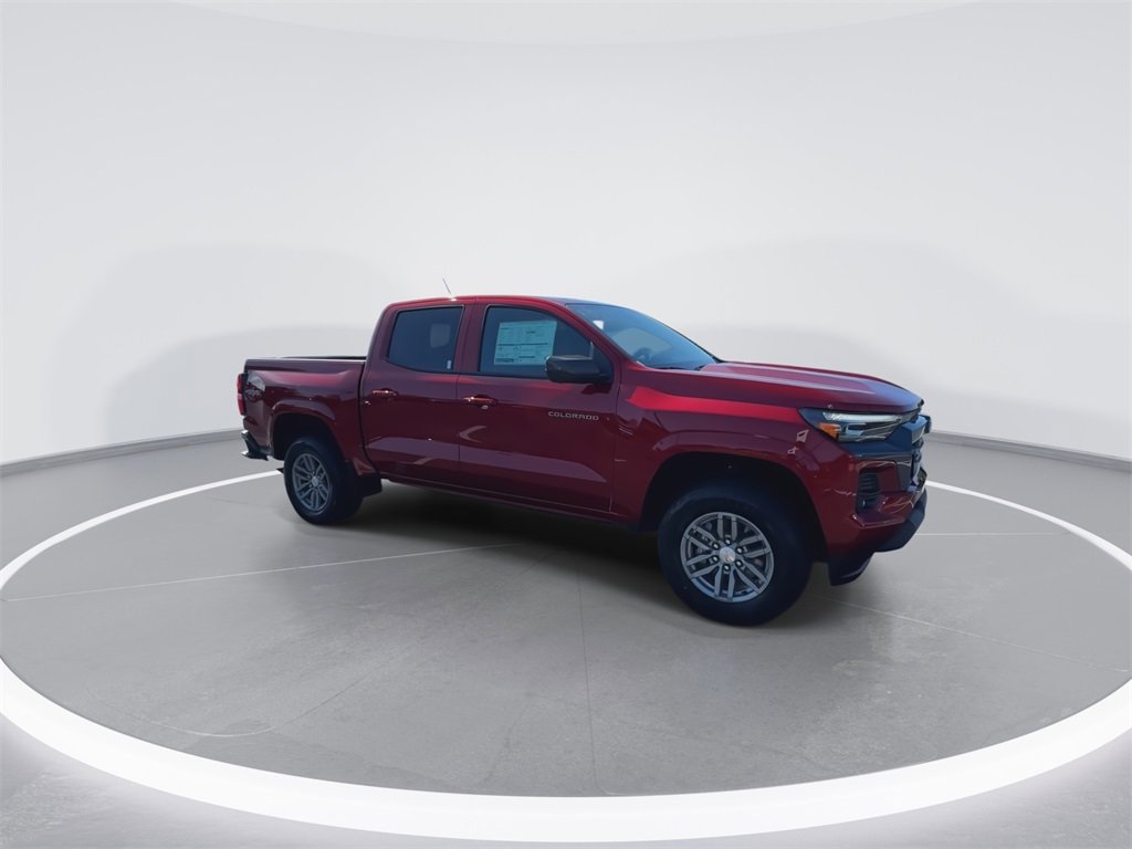 2026 Chevrolet Colorado LT photo 2