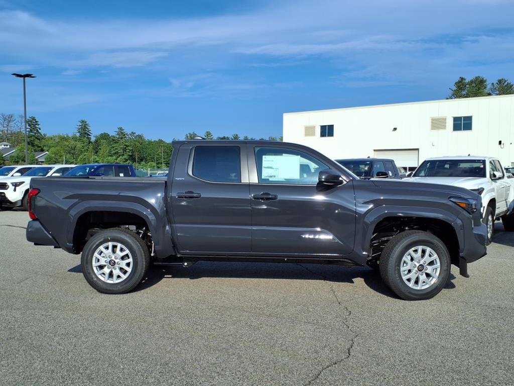 2025 Toyota Tacoma SR5 photo 2