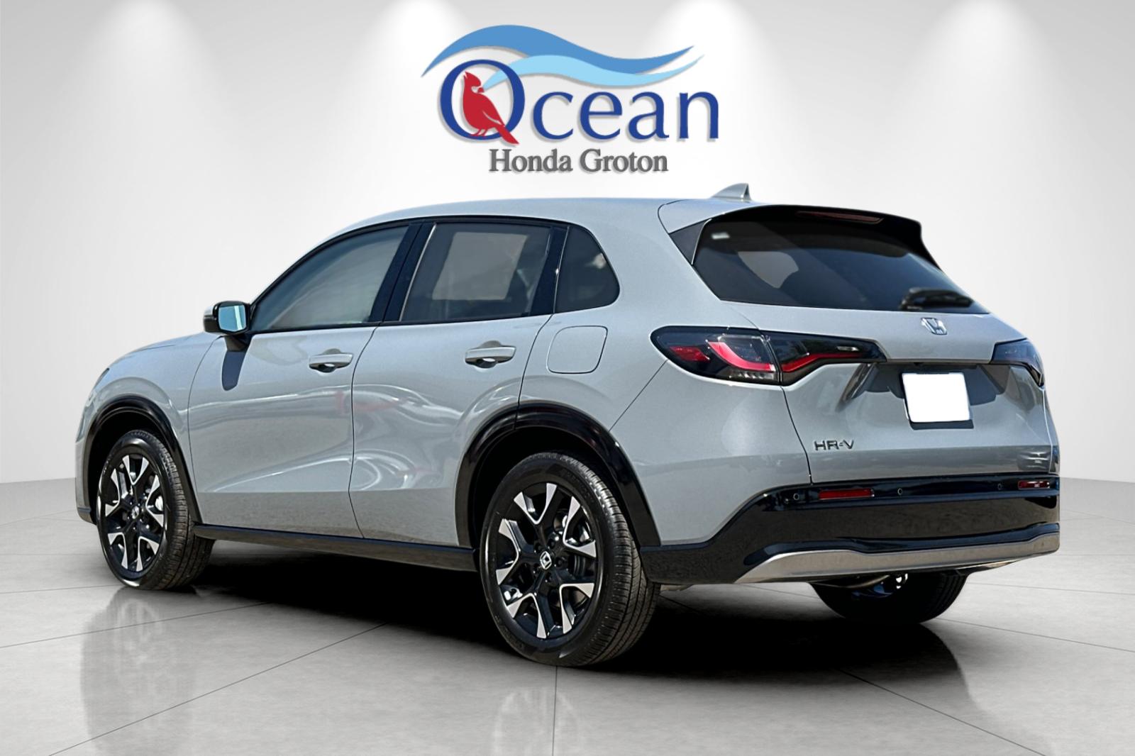 2026 Honda HR-V EX-L photo 2