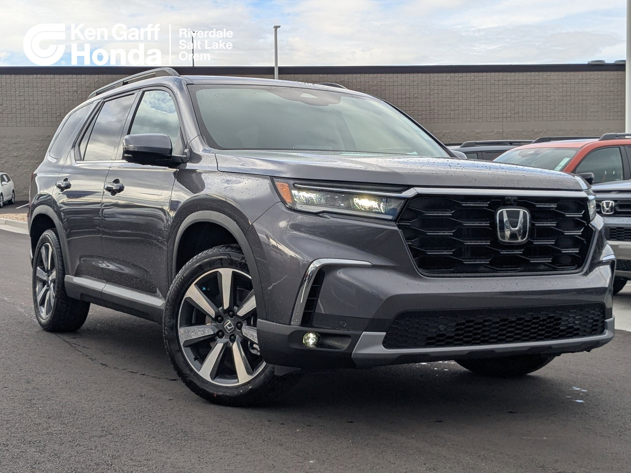 2025 Honda Pilot Elite's photo