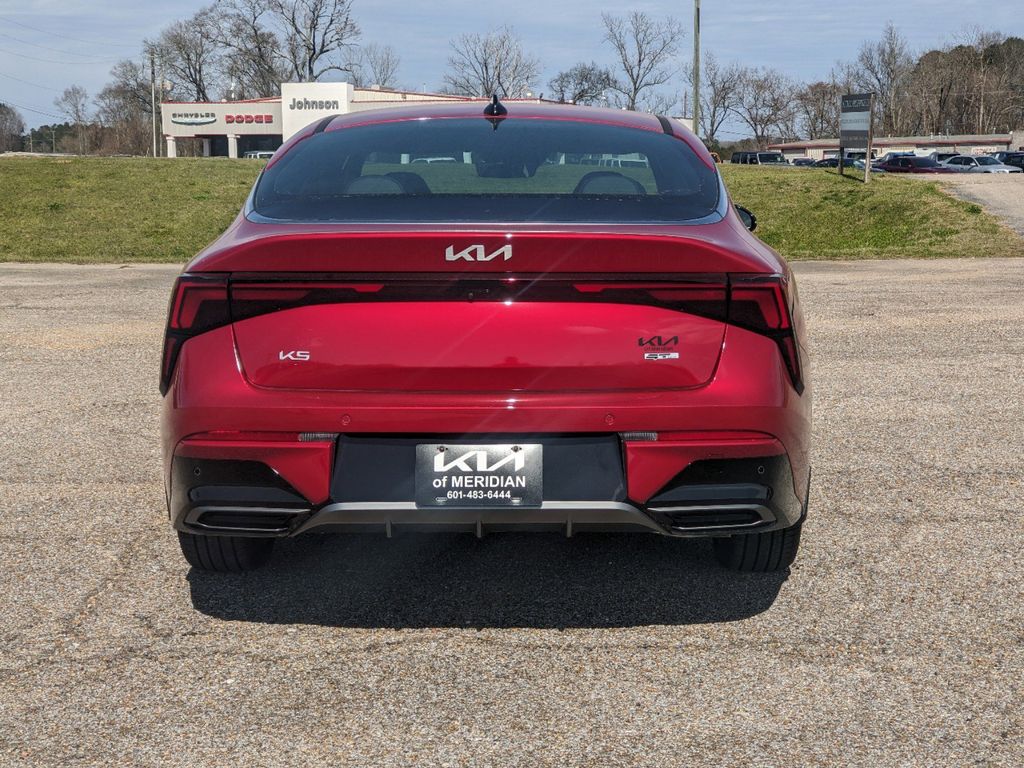 2025 Kia K5 GT-Line photo 4
