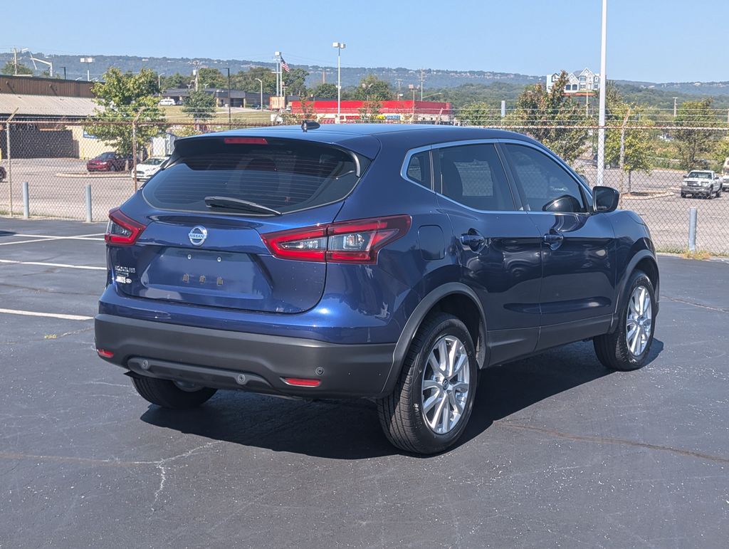 2021 Nissan Rogue Sport S photo 4