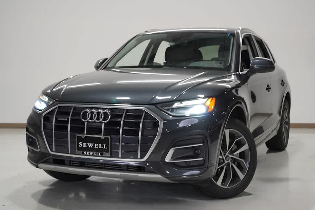 2021 Audi Q5 Premium Plus's photo