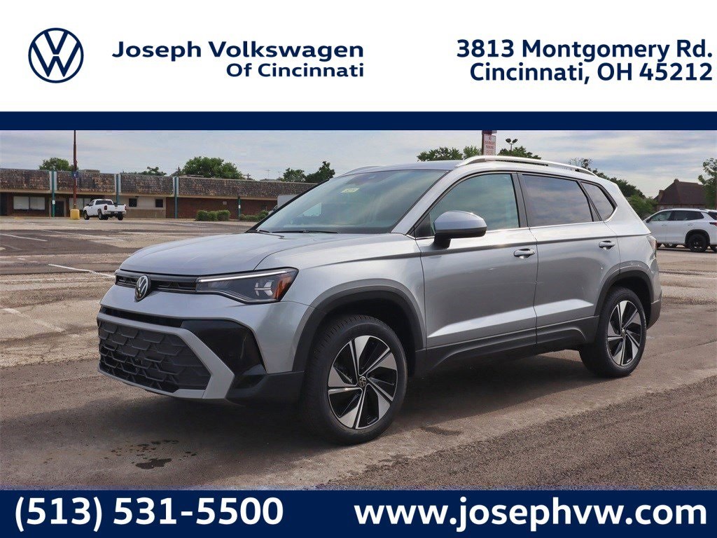 2025 Volkswagen Taos SE's photo