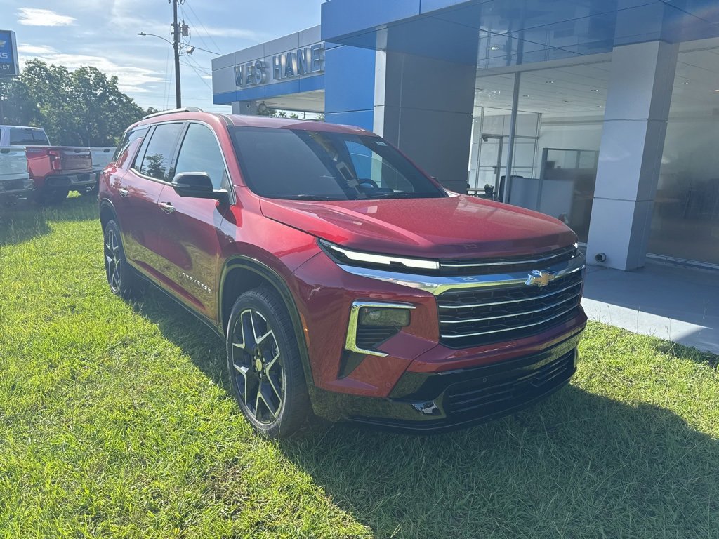2025 Chevrolet Traverse High Country photo 2