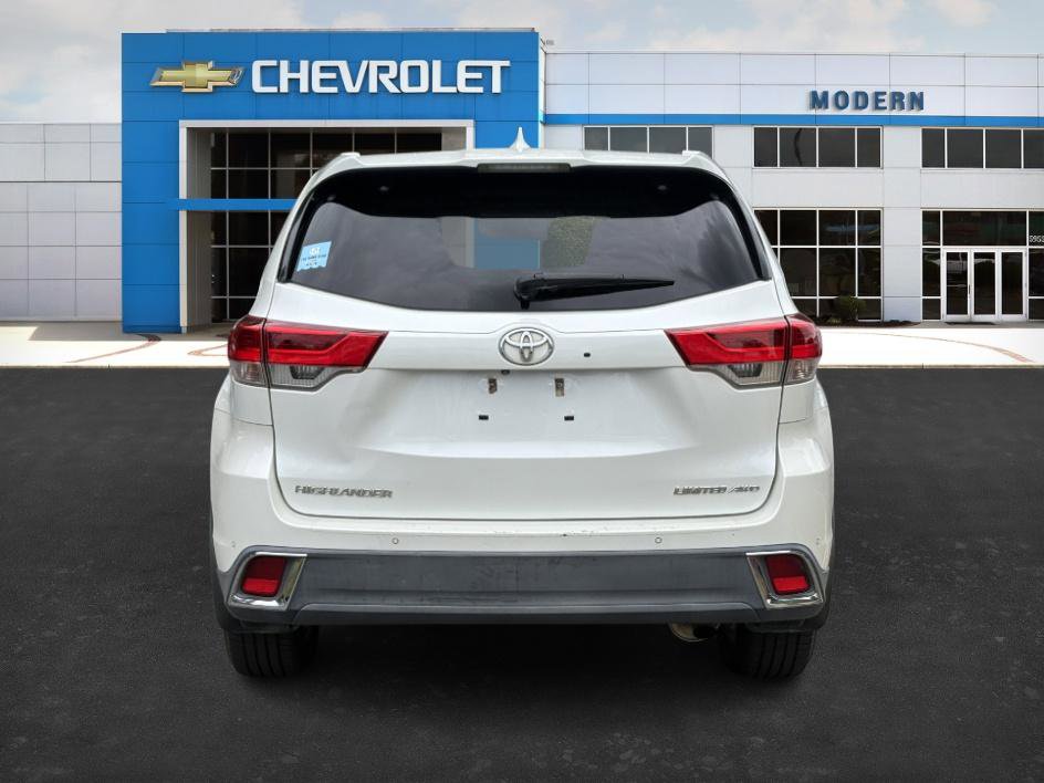 2017 Toyota Highlander Limited photo 4