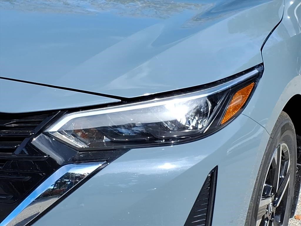 2025 Nissan Sentra SV photo 3
