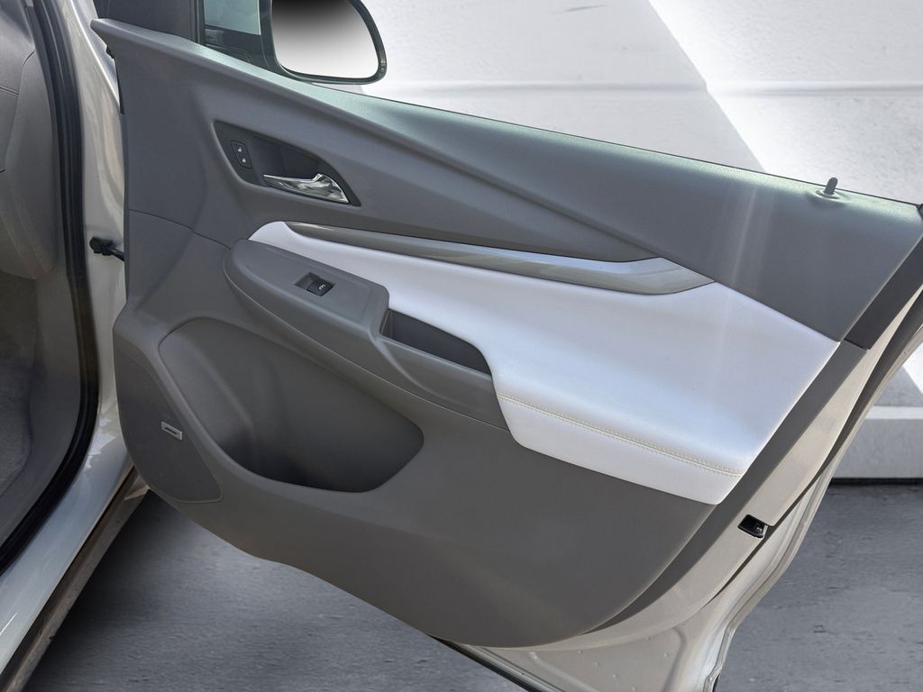 2022 Chevrolet Bolt EUV Premier photo 15