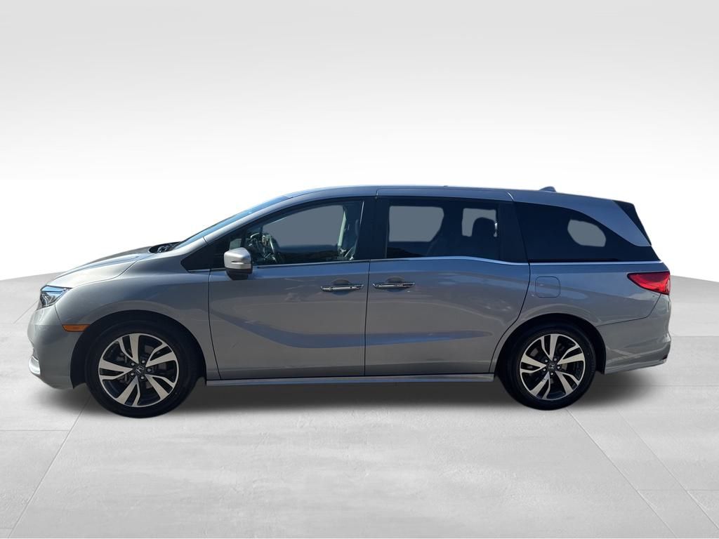2023 Honda Odyssey Touring photo 4