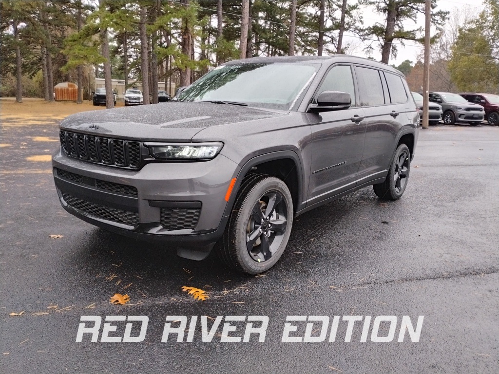 2025 Jeep Grand Cherokee L Altitude's photo