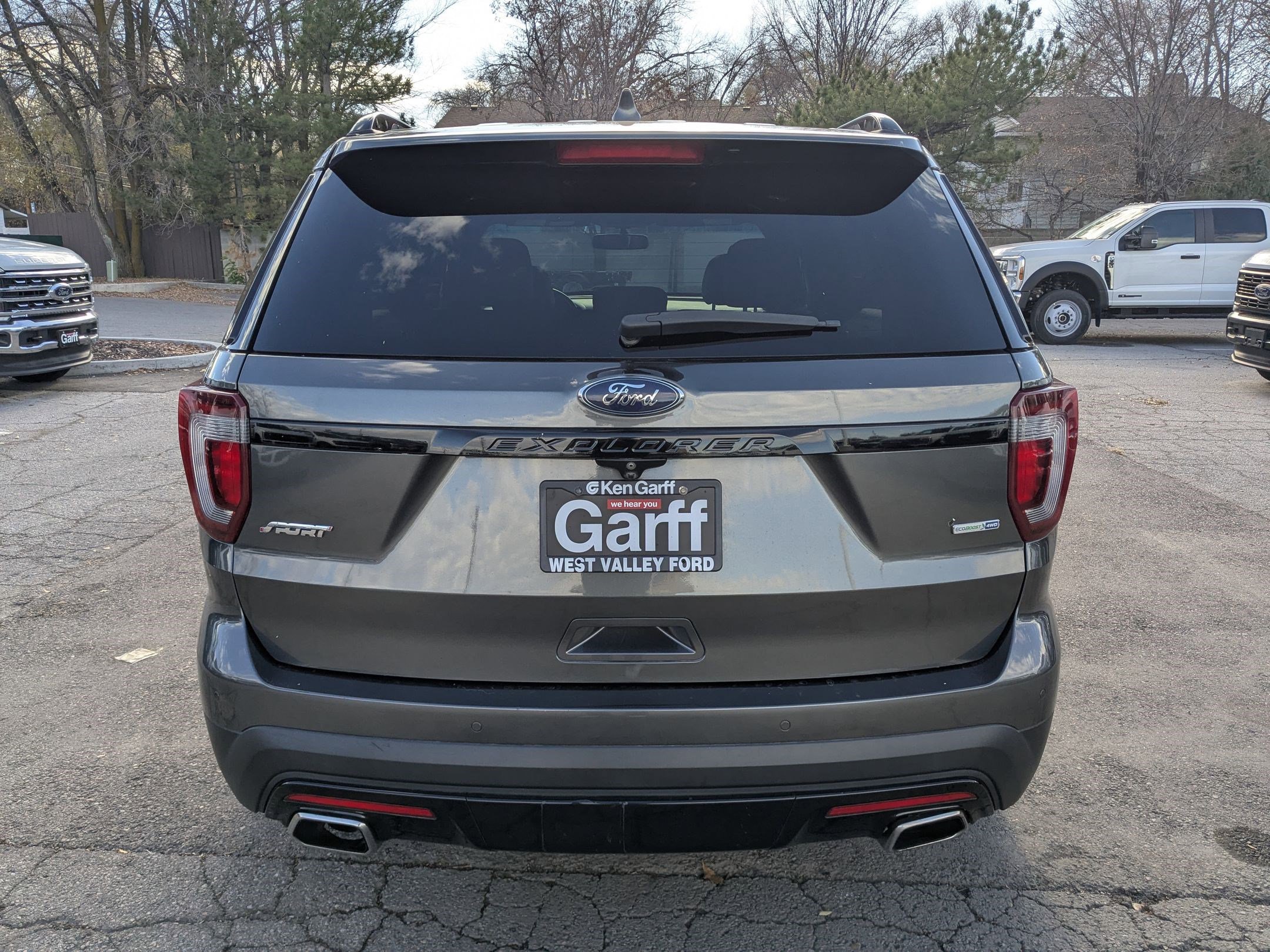 2017 Ford Explorer Sport photo 4