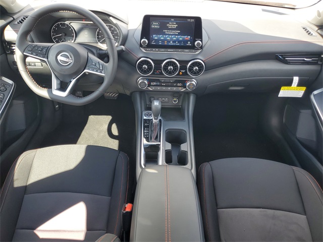 2025 Nissan Sentra SR photo 6