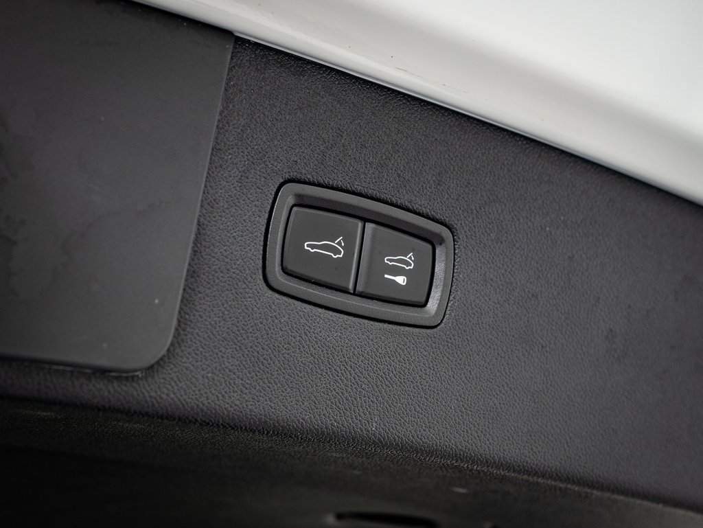 2021 Porsche Cayenne E-Hybrid photo 19