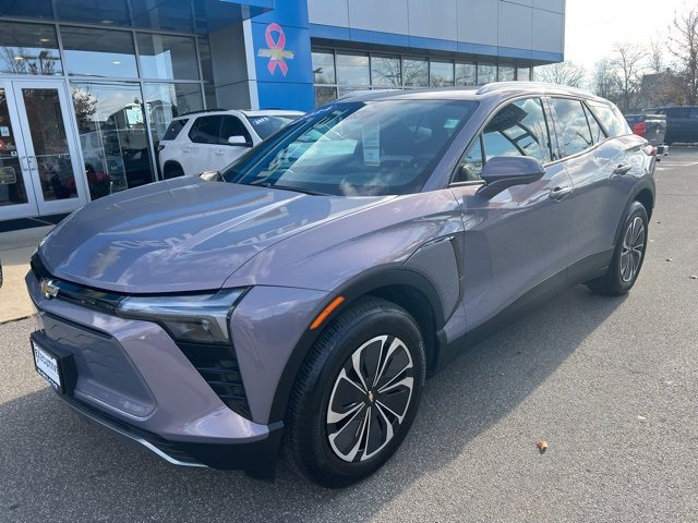 Used 2024 Chevrolet Blazer EV LT with VIN 3GNKDBRJ0RS225326 for sale in Wallingford, CT