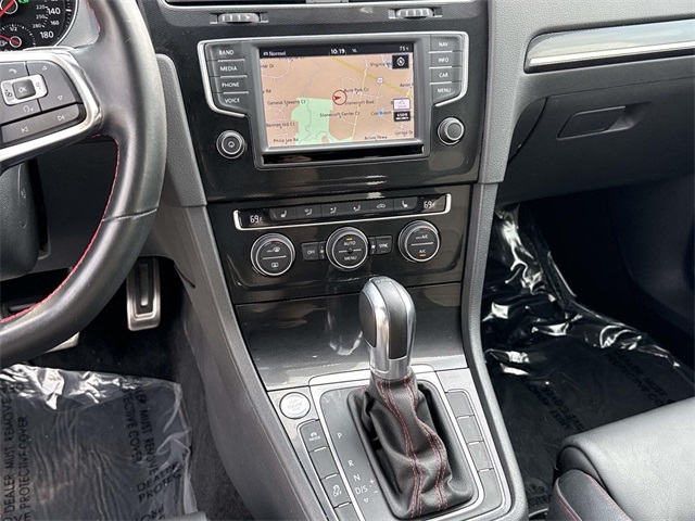 2017 Volkswagen Golf GTI Autobahn photo 18