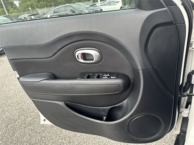 2014 Kia Soul Base photo 23