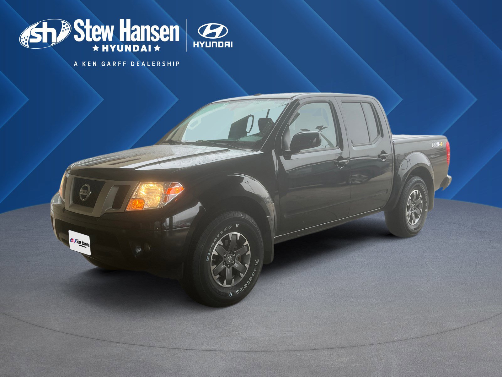 2017 Nissan Frontier PRO-4X's photo