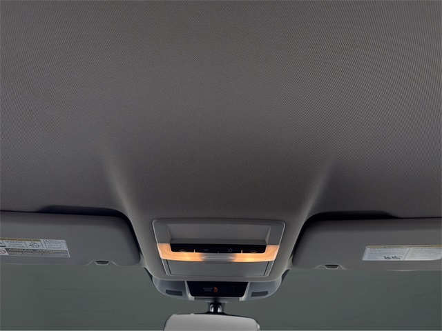 2024 Nissan Rogue S photo 14