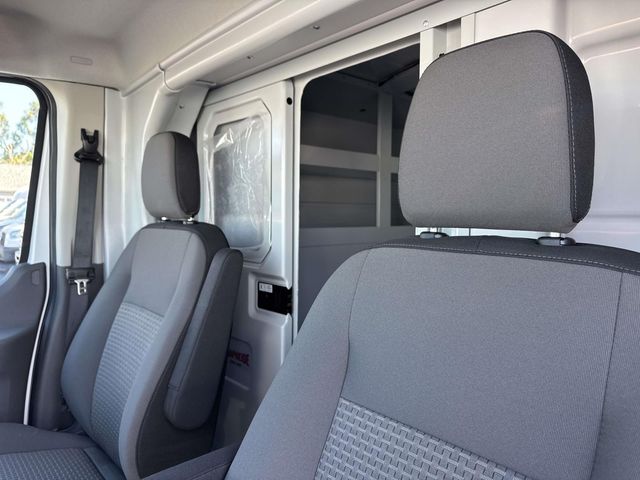 2025 Ford Transit photo 9