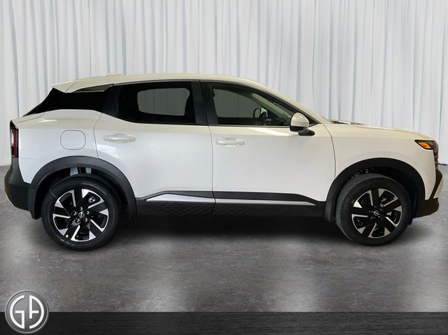 2025 Nissan Kicks SV photo 4