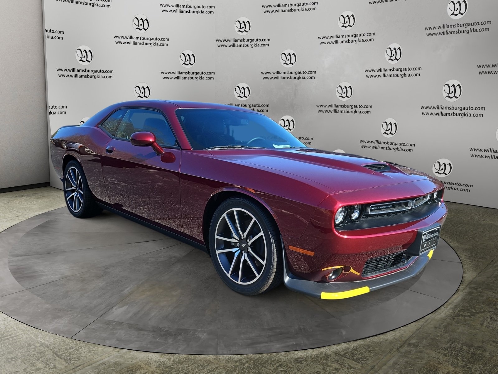 2023 Dodge Challenger GT photo 7