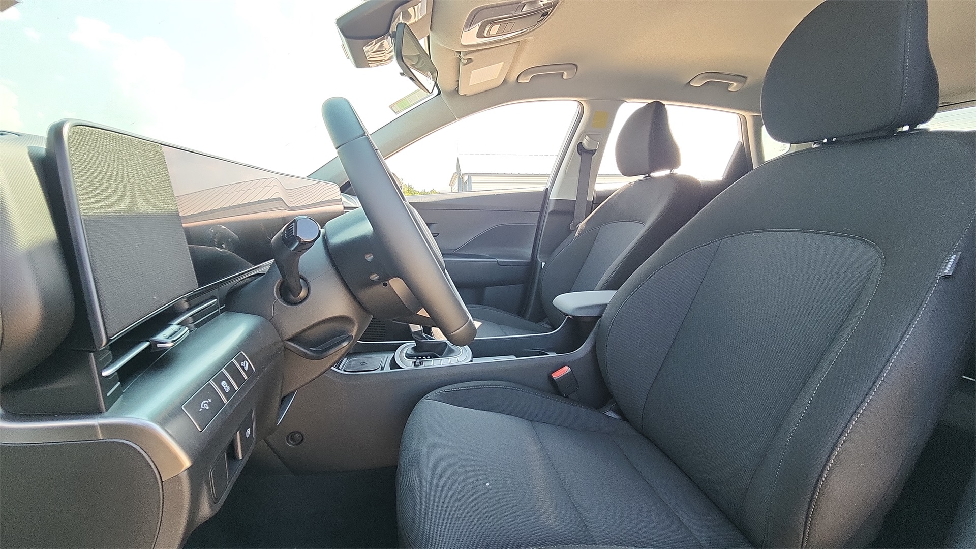 2026 Hyundai Kona SEL photo 10