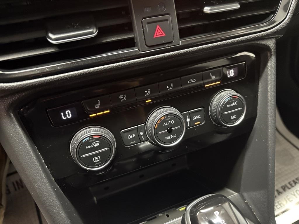2024 Volkswagen Taos SE photo 19