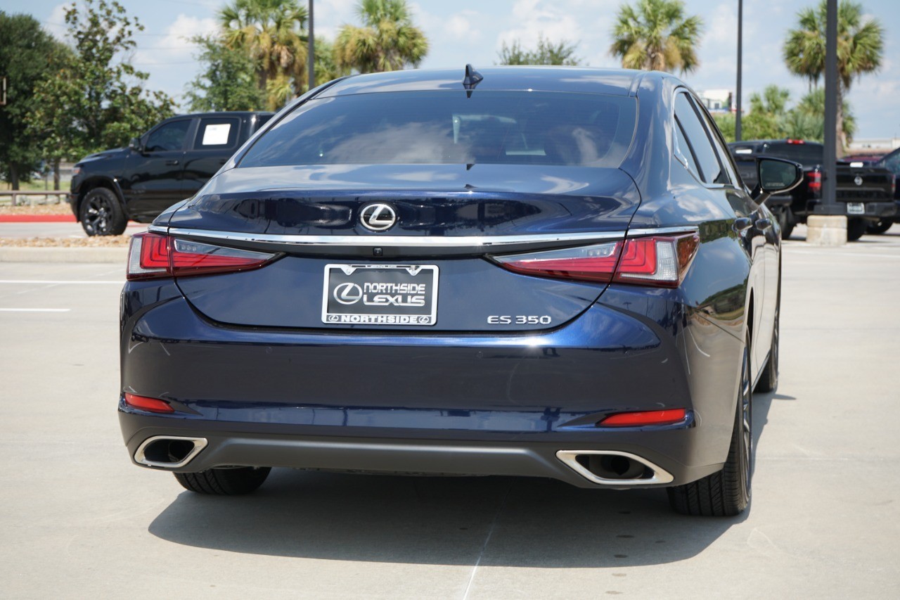 2025 Lexus ES 350 photo 6