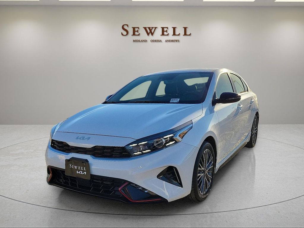 2024 Kia Forte GT-Line's photo