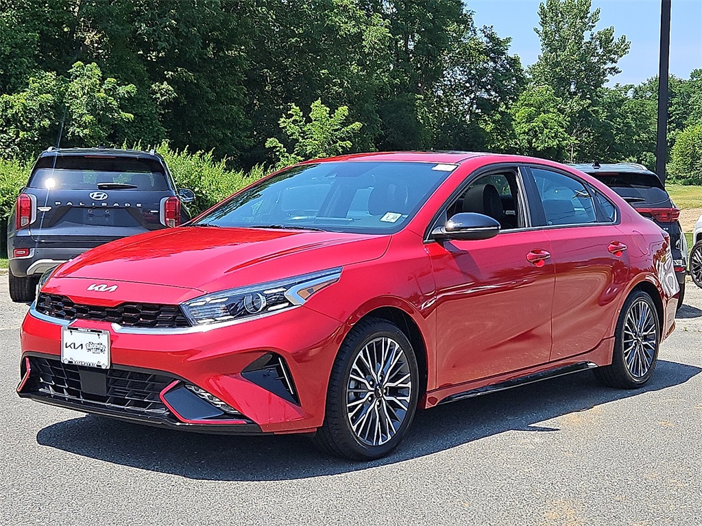 2024 Kia Forte GT-Line photo 3