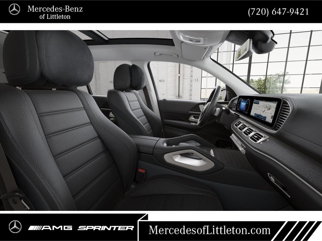 2026 Mercedes Benz GLS 450 4MATIC photo 3