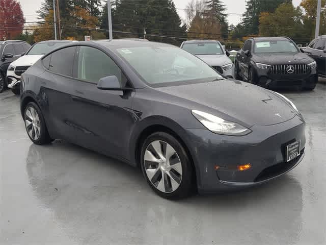 Used 2021 Tesla Model Y Long Range with VIN 5YJYGDEE8MF239622 for sale in Portland, OR