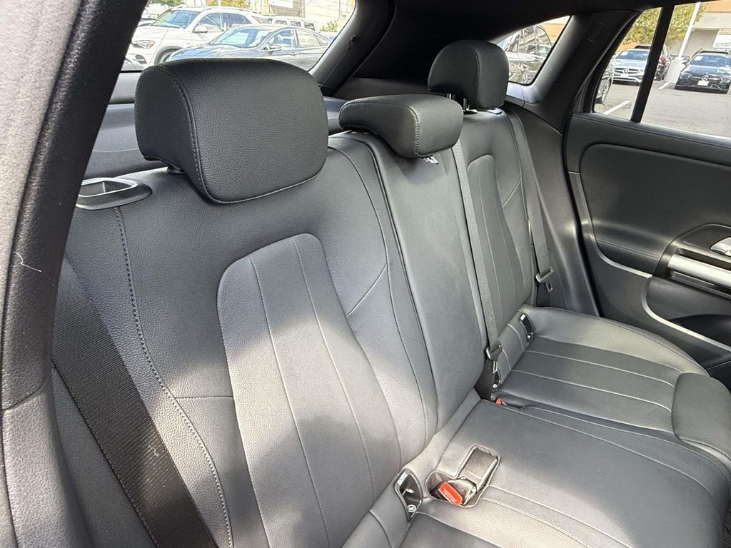 2025 Mercedes Benz GLA 250 4MATIC photo 23