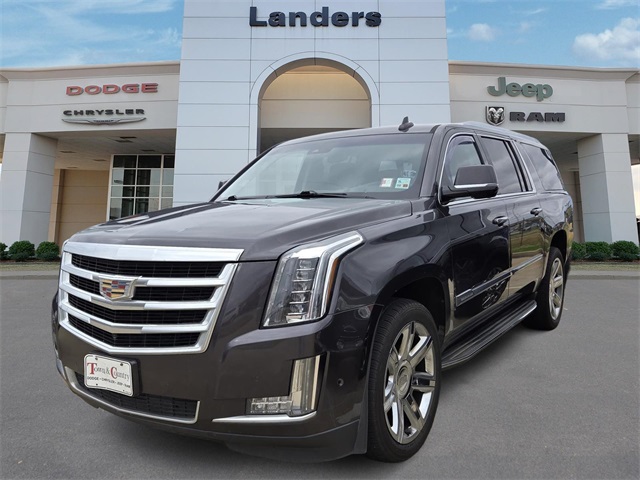 2018 Cadillac Escalade ESV Luxury's photo