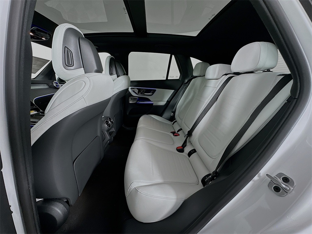 2026 Mercedes Benz GLC 300 4MATIC photo 24