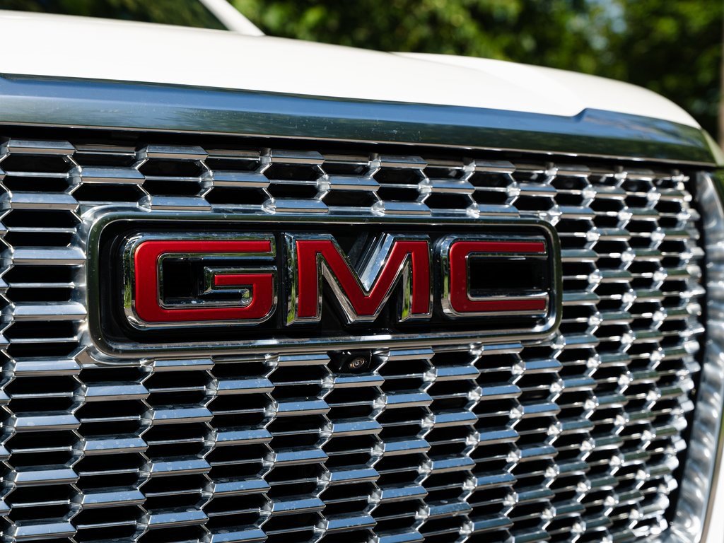 2024 Gmc Yukon XL Denali photo 2