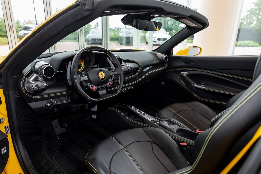 2022 Ferrari F8 Spider photo 30