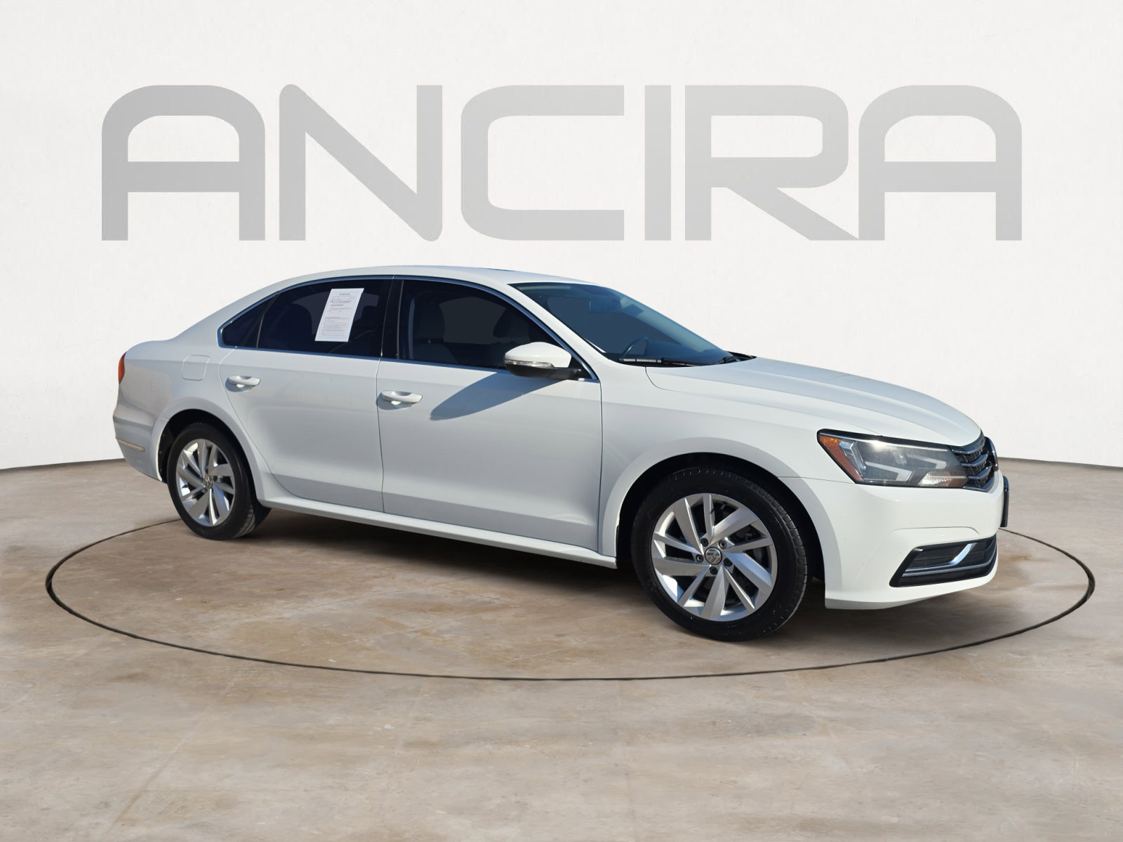 2018 Volkswagen Passat 2.0T SE photo 4