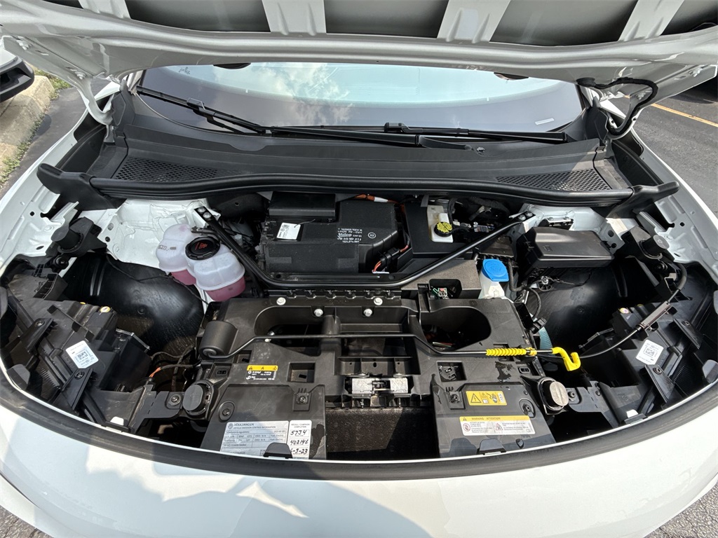 2023 Volkswagen ID.4 Pro photo 25