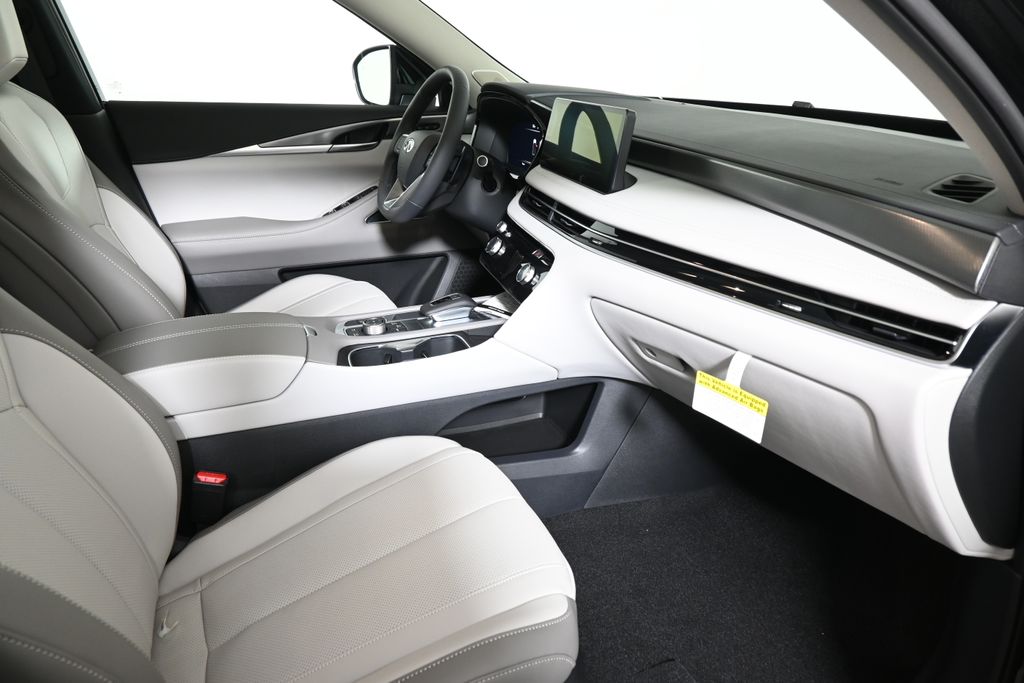 2026 Infiniti QX60 Luxe AWD photo 20