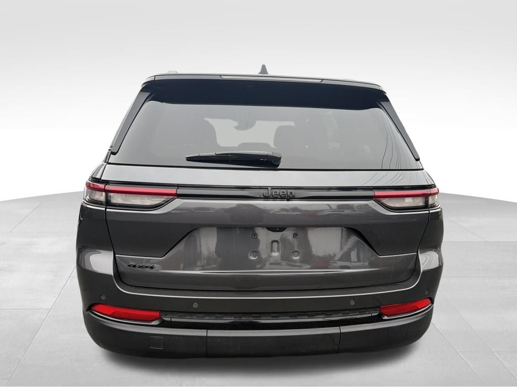 2025 Jeep Grand Cherokee Altitude X photo 4