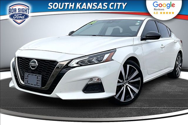 2020 Nissan Altima SR's photo